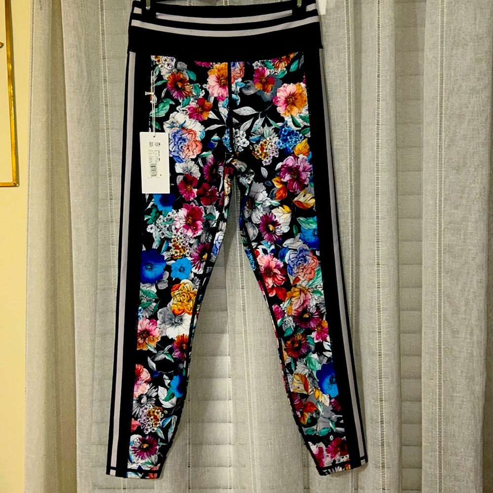 NWT!! JOHNNY WAS “BEE” active leggings